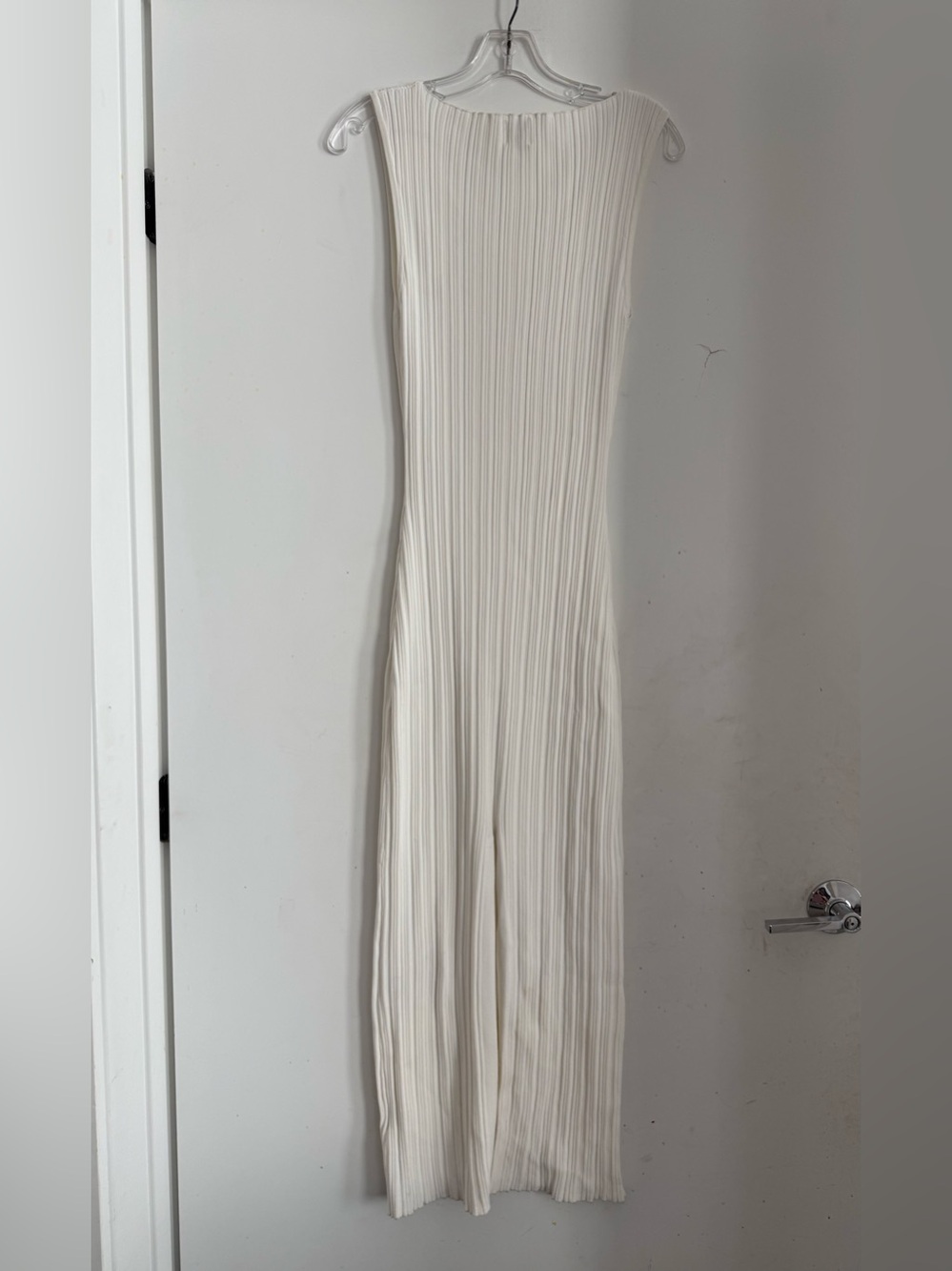 DISSH Sadie Ivory Sleeveless Ribbed Knit Midi Dress Size XL Pleated - Picture 3 of 5